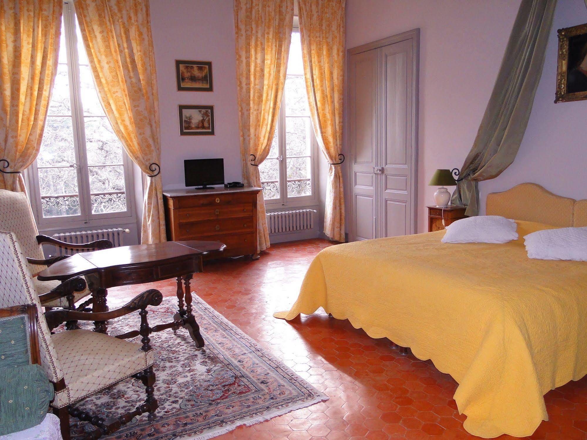 Hotel Chateau Juvenal Saint-Hippolyte-le-Graveyron Esterno foto